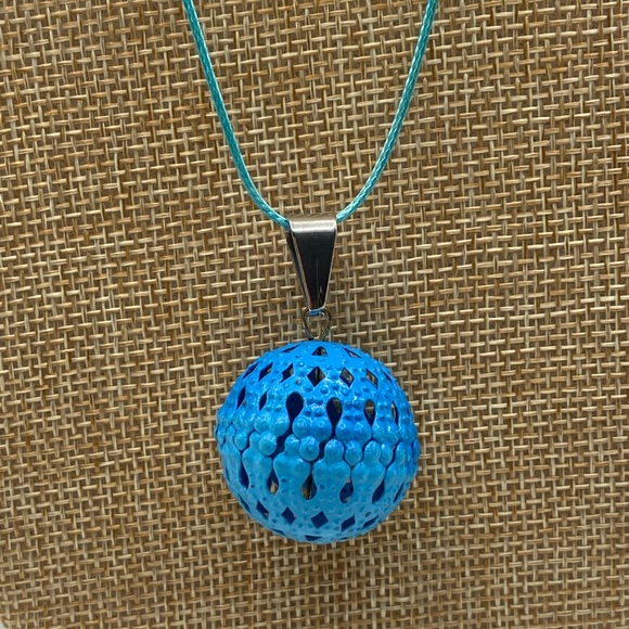 Blue Necklace - Picture 3 of 3